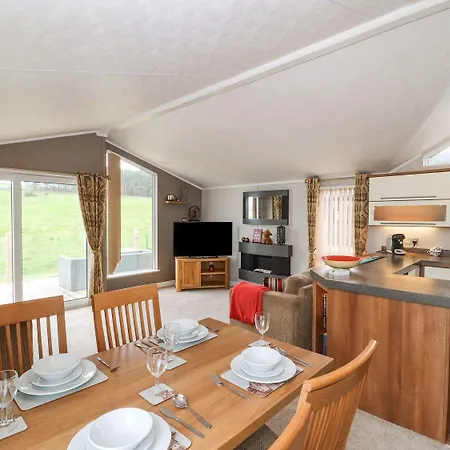 No 8 Hillcote